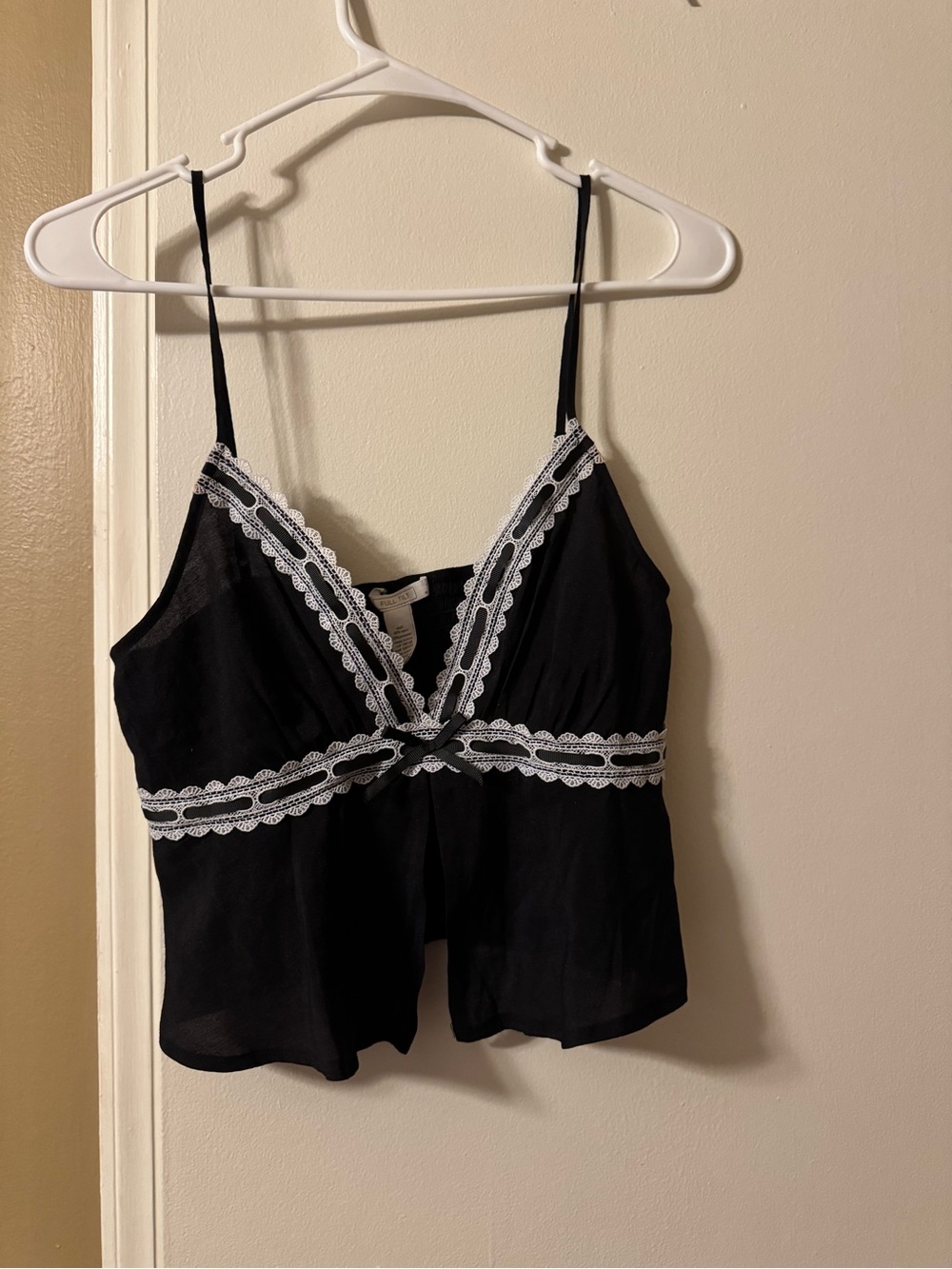 Tilly’s Black Lace-Trim V-Neck Cami Top
